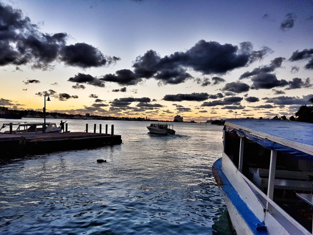 bahamas carribean nassau paradise island sunset