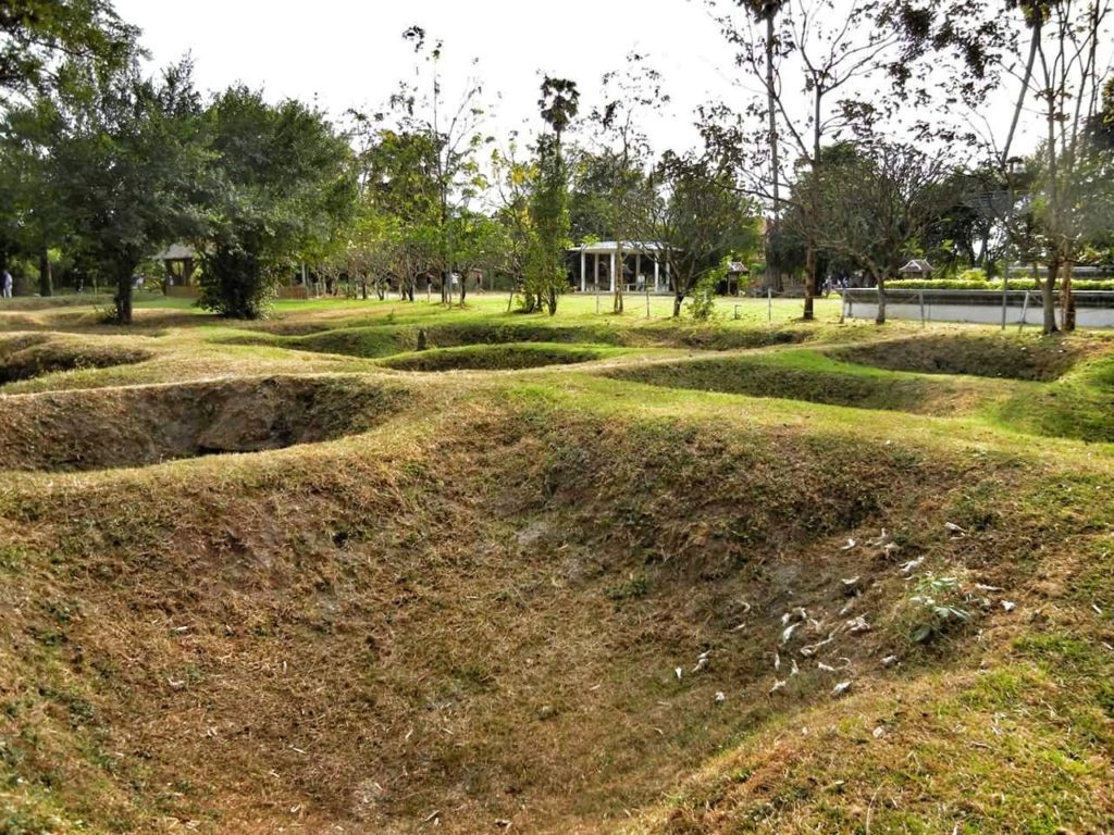 cambodia southeast asia far east travel phnom penh killing fields