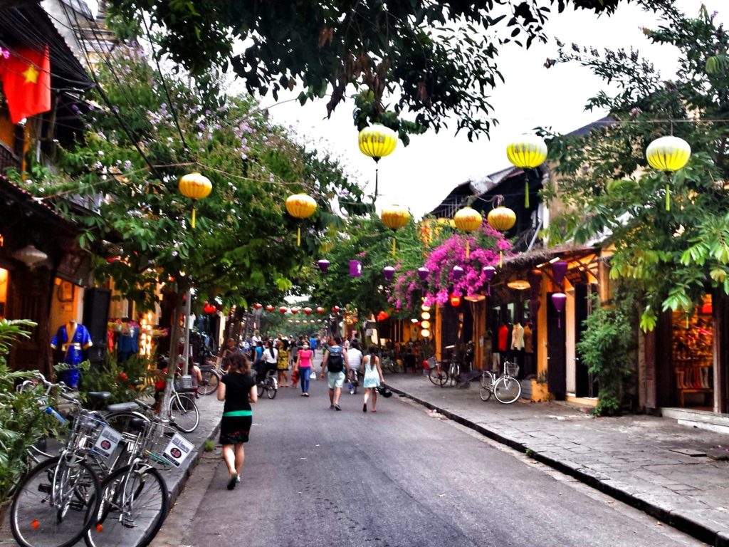 hoi an old town streets travel