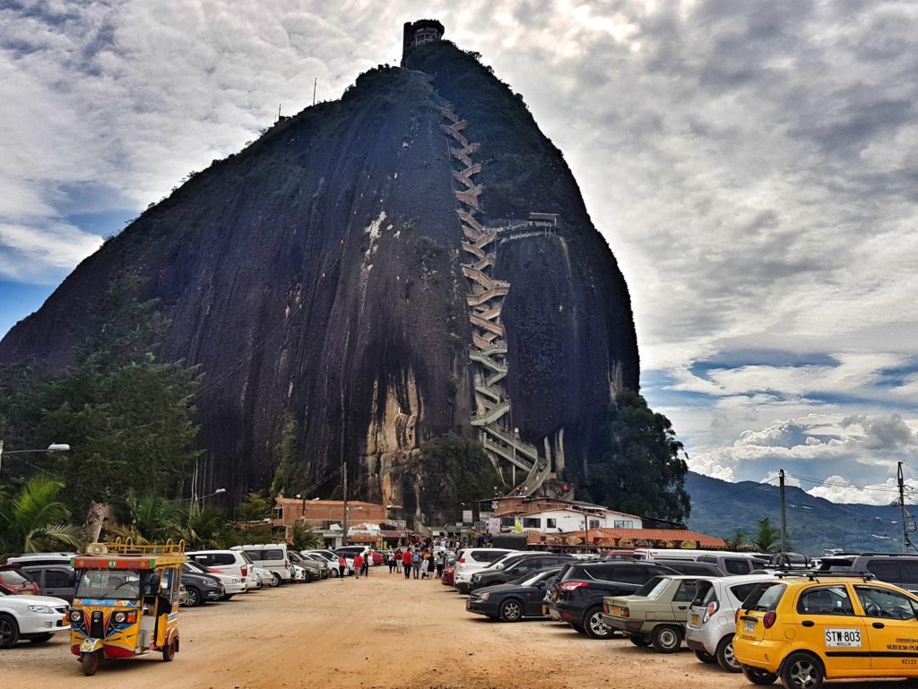 el penon de guatape colombia