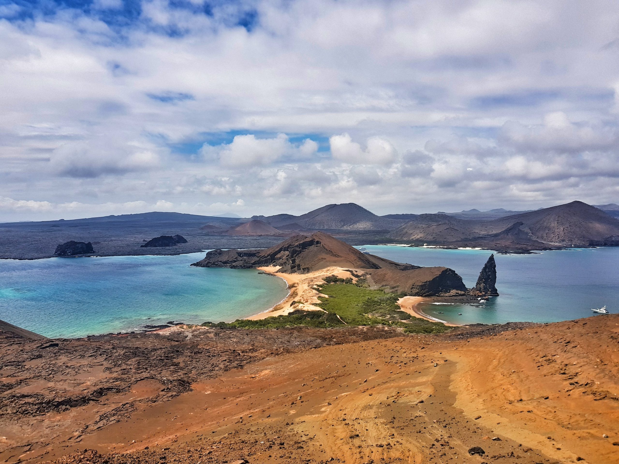 galapagos islands bartolome tour