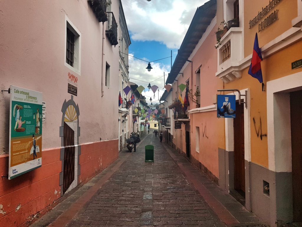 quito old town la ronda