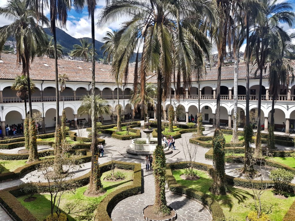 ecuador quito san francesco garden