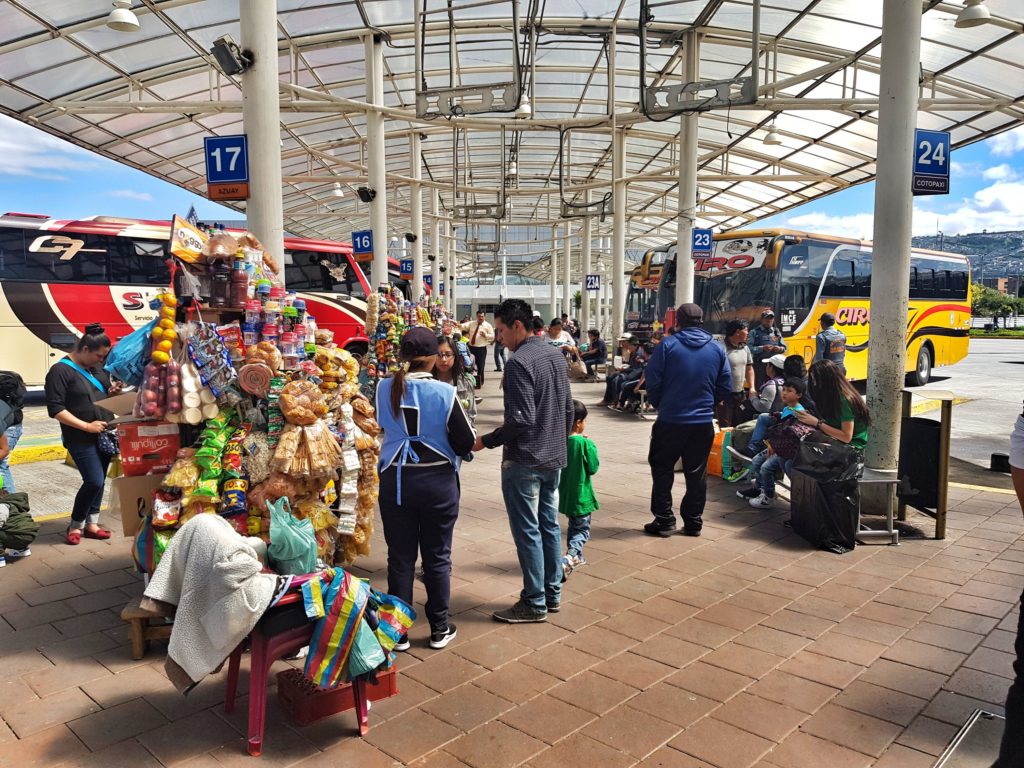 ecuador quito bus terminal