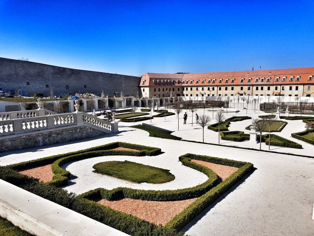 bratislava castle garden