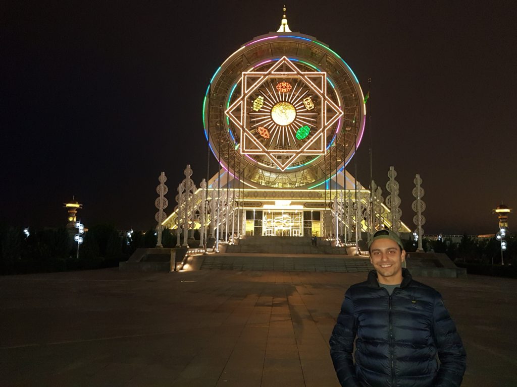 turkmenistan ashgabat indoor ferris wheel