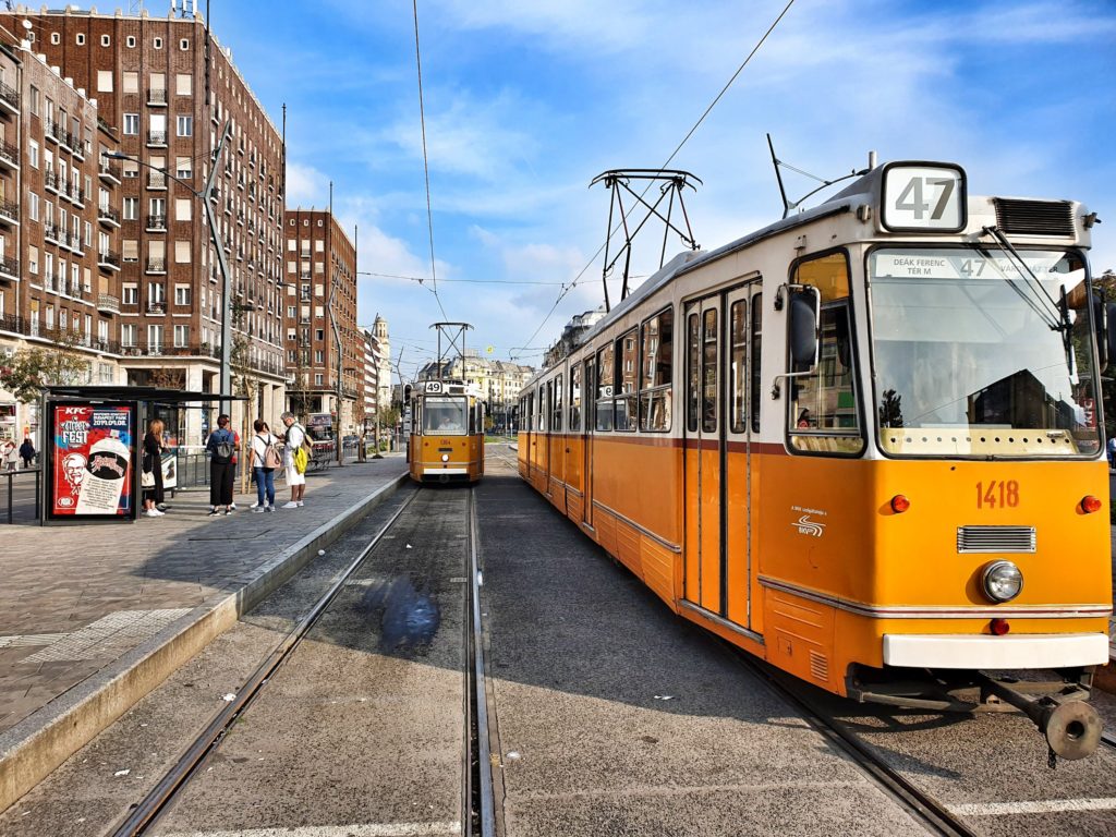 budapest yellow trams
