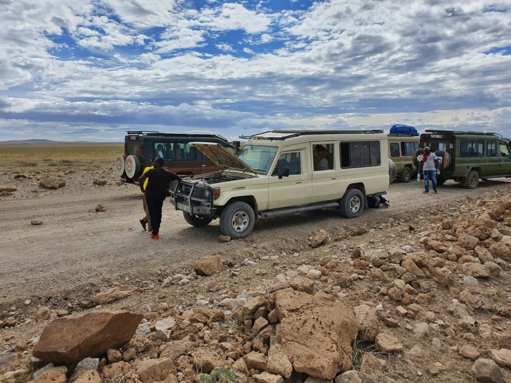 serengeti budget safari car breakdown