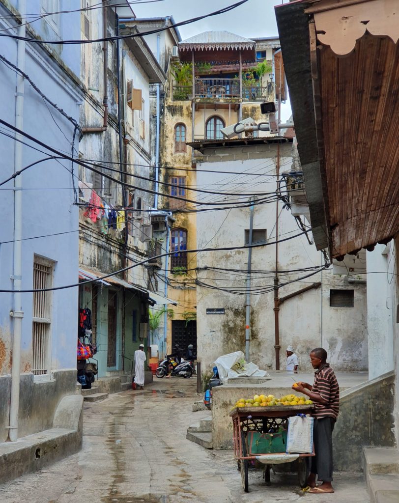 dirty run-down stone town zanzibar