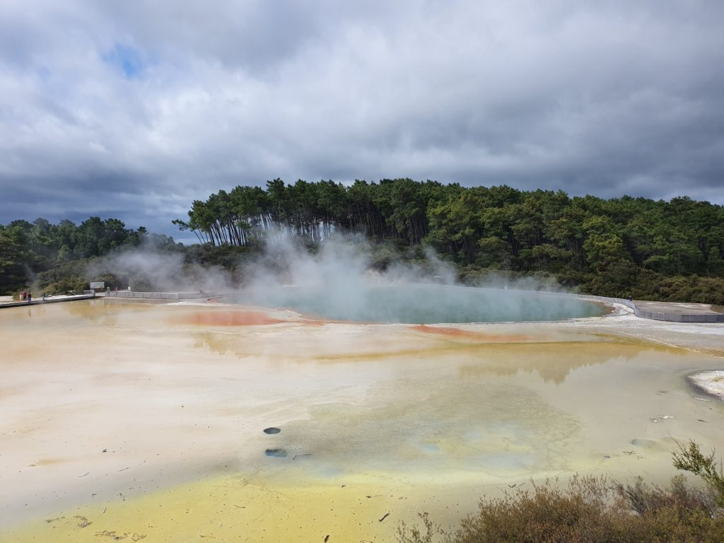 wai-o-tapu new zealand