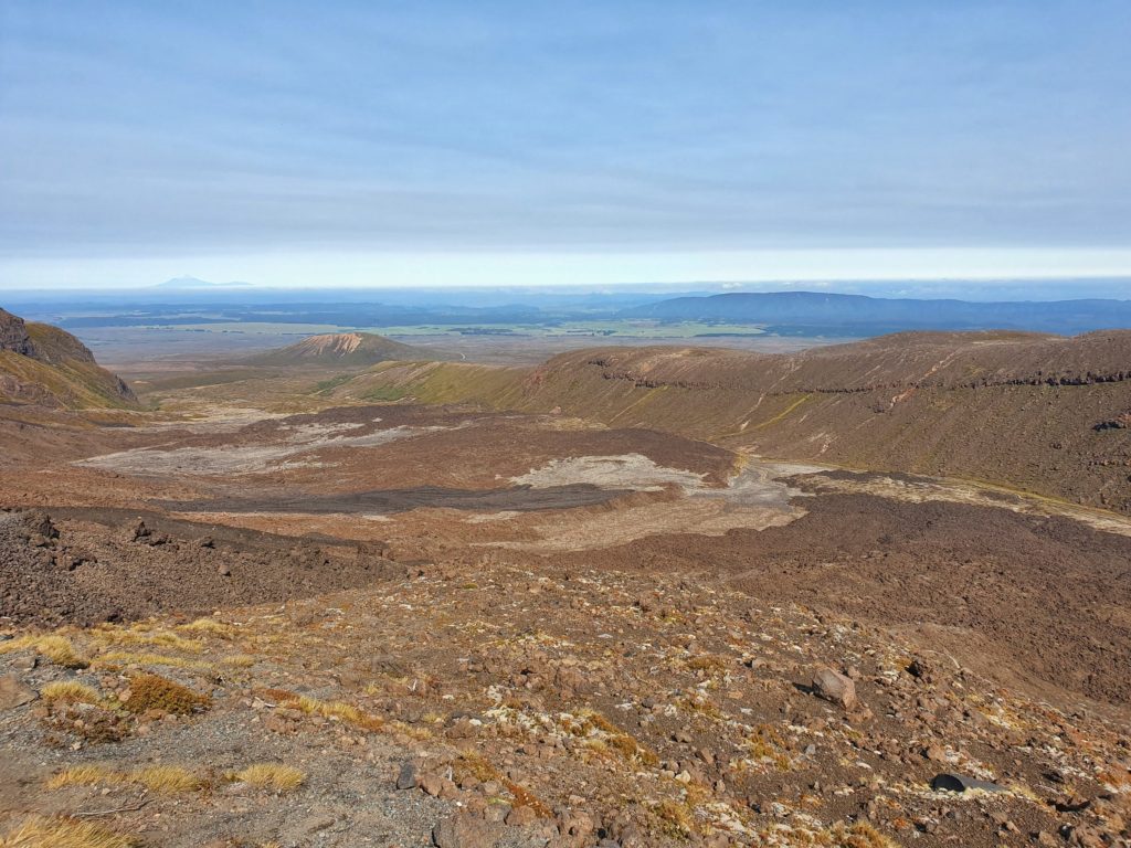 tongariro alpine crossing new zealand