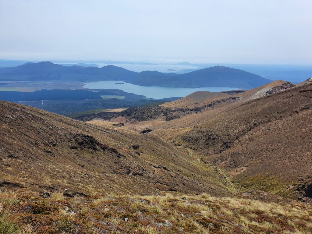 tongariro alpine crossing new zealand