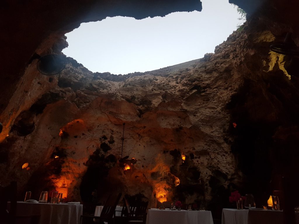 ali barbour cave restaurant diani beach