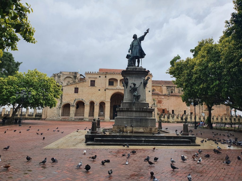 santo domingo columbus park