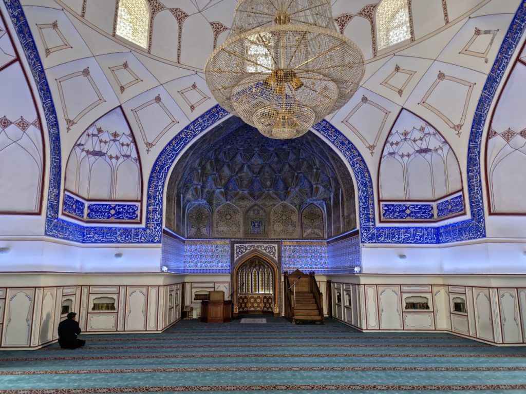 uzbekistan bolo hauz mosque