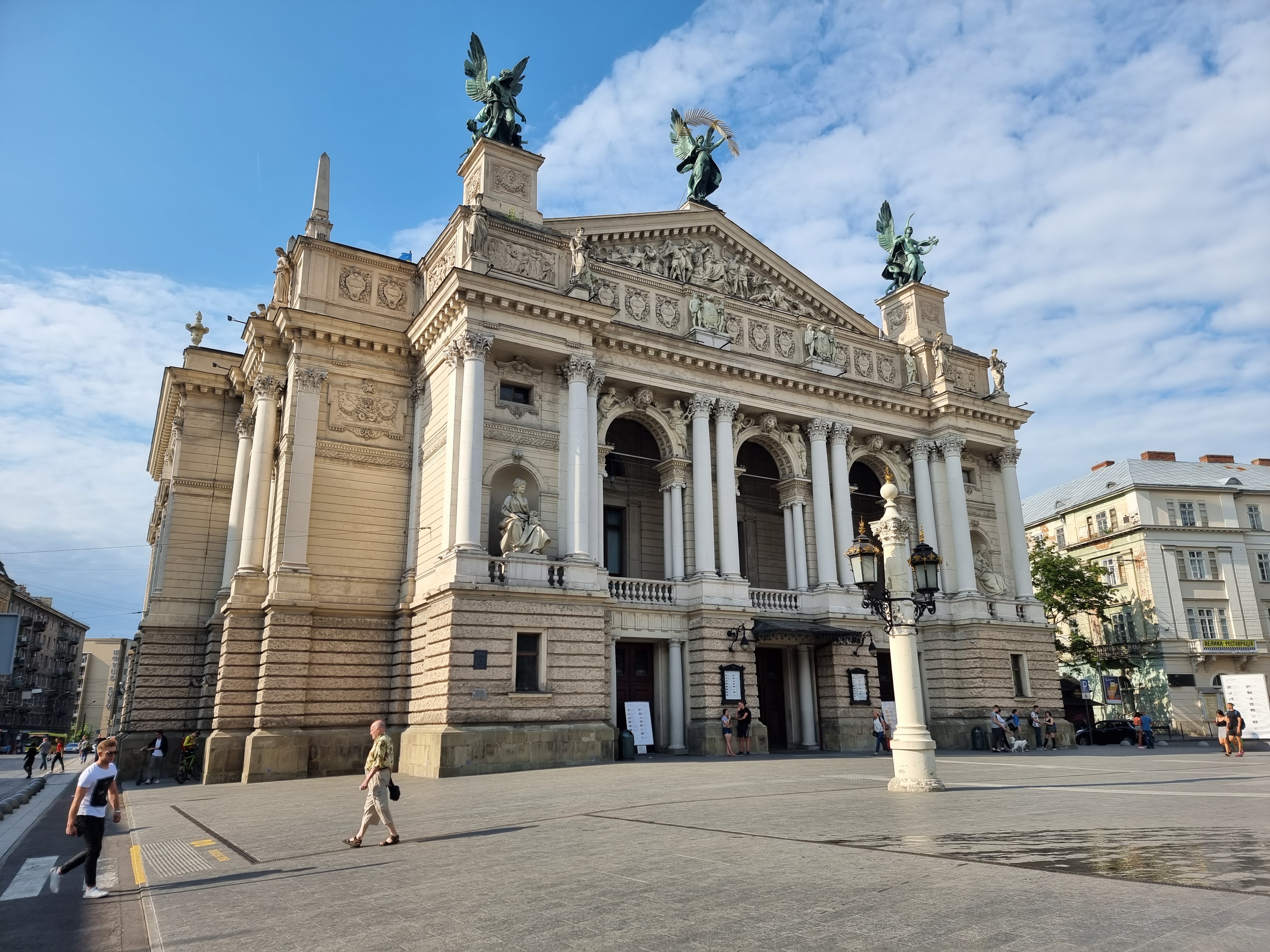 lviv opera house