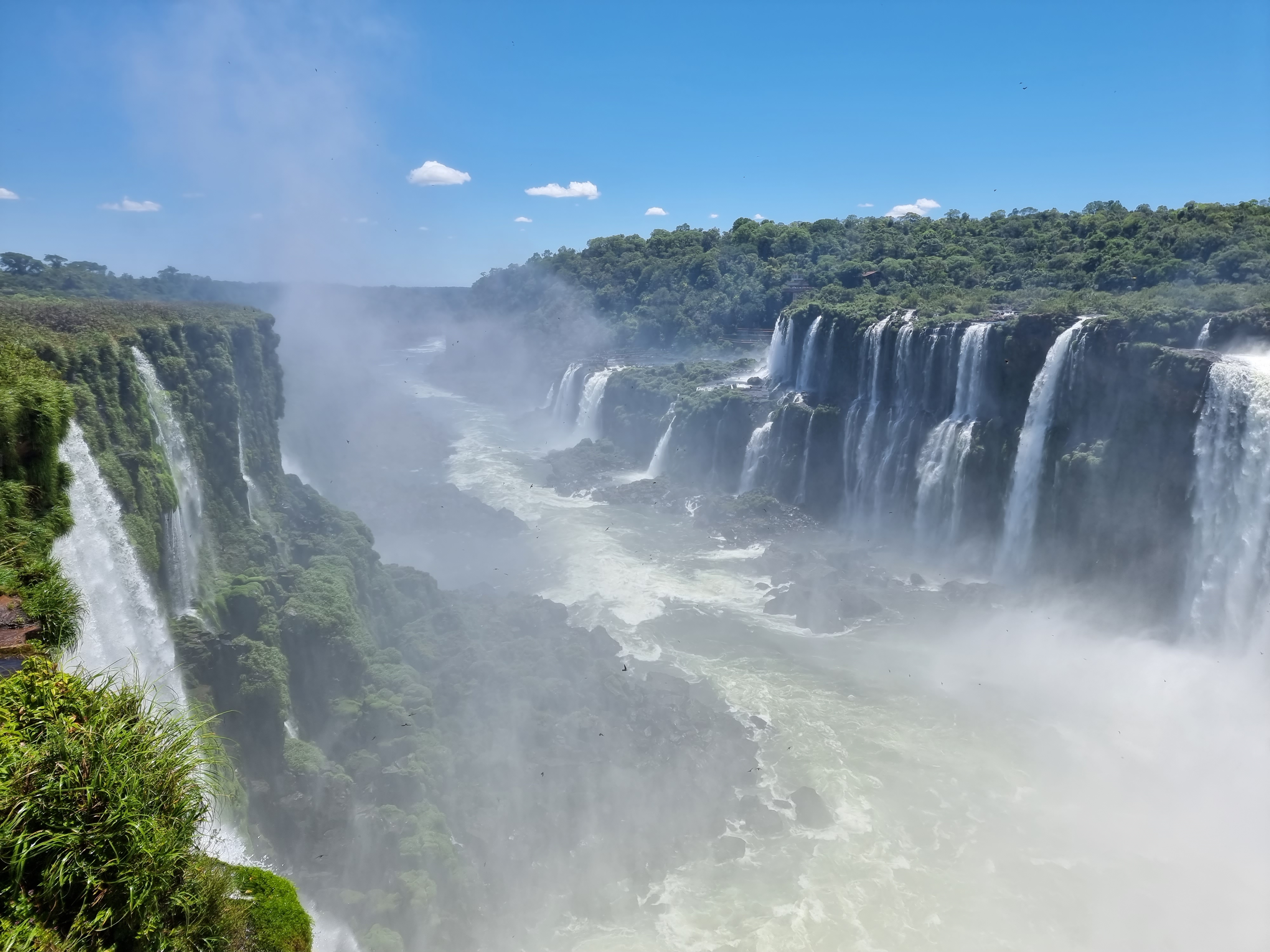 argentine side iguazu falls