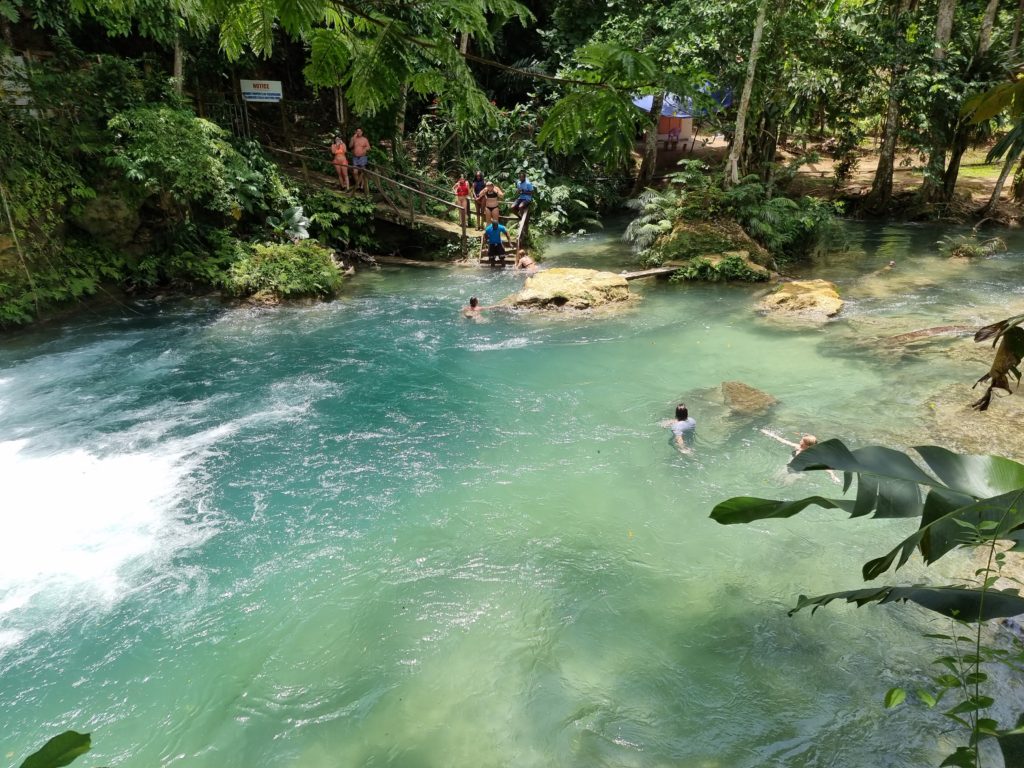 blue hole ocho rios