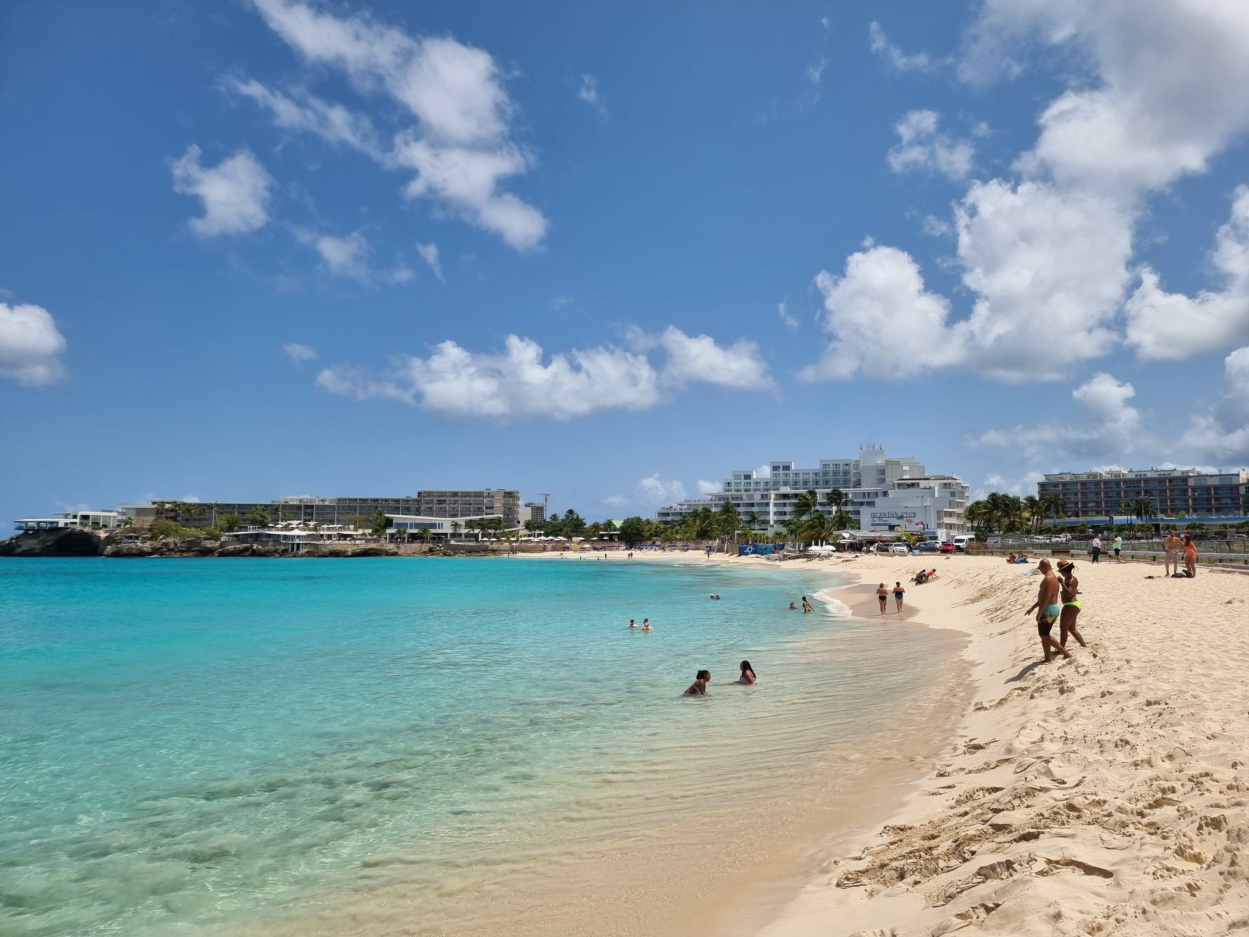 maho beach sint maarten