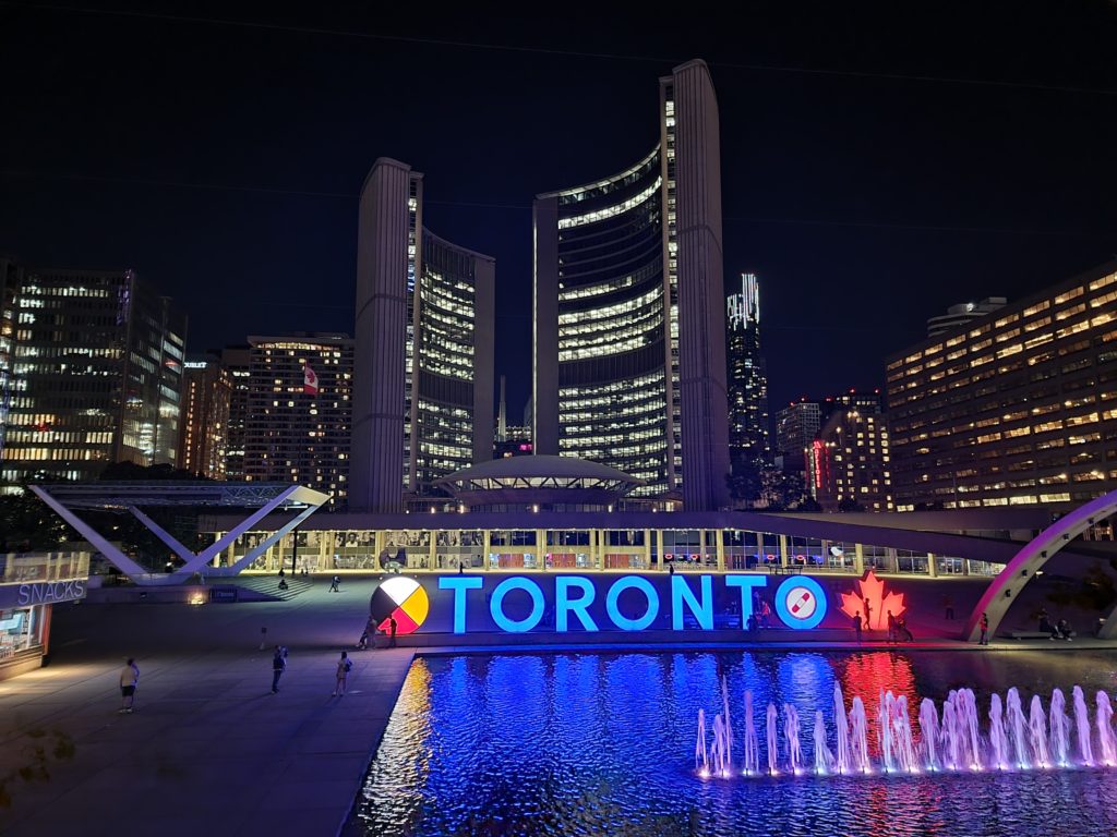 nathan phillips square toronto