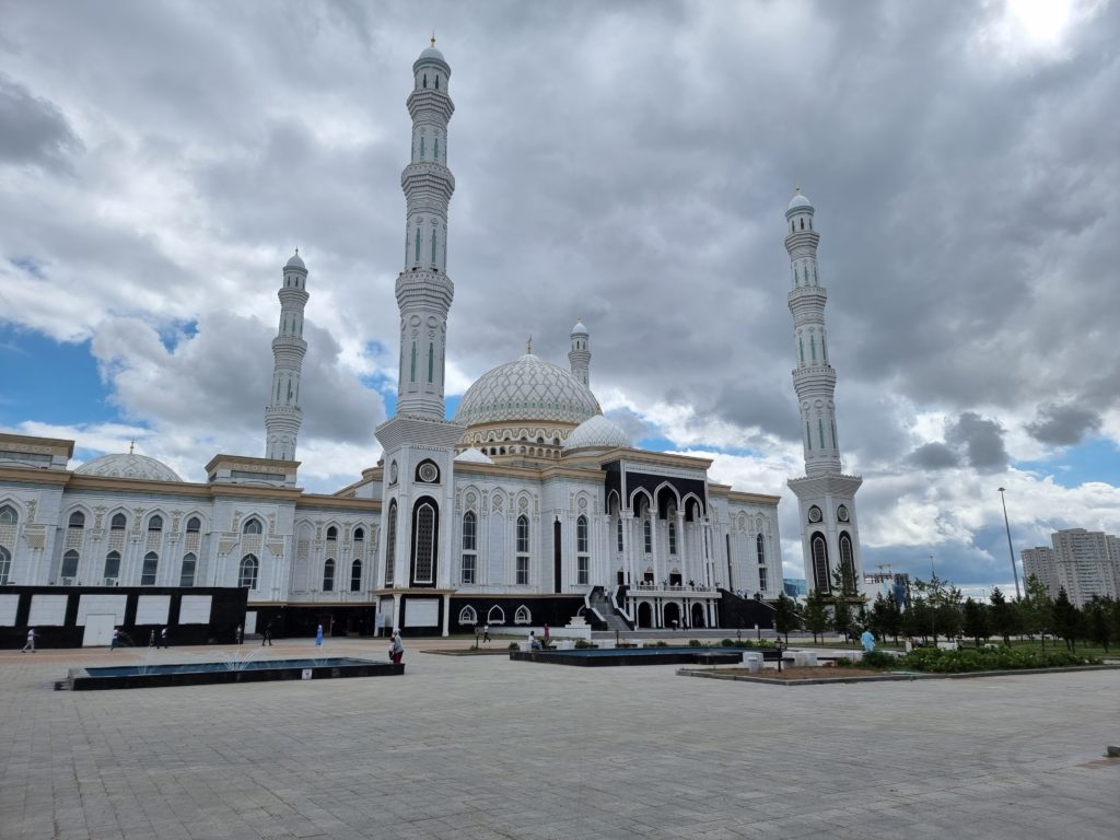Hazrat Sultan Mosque astana