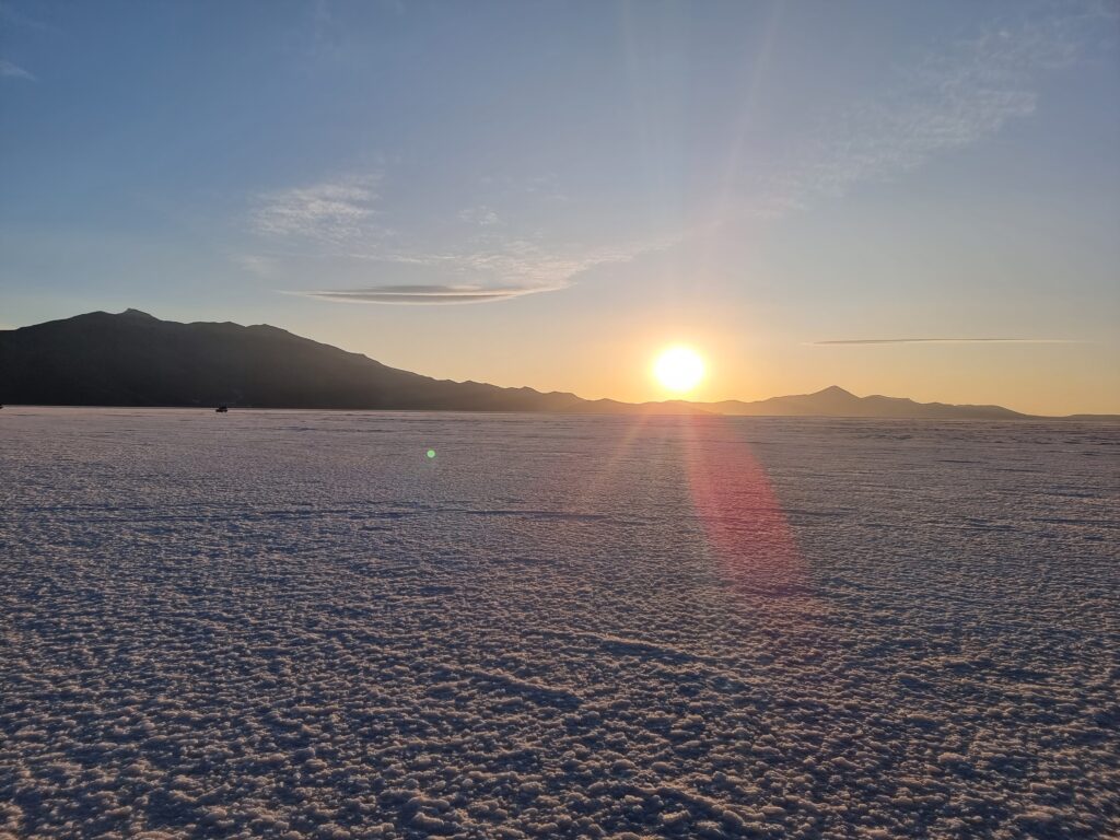 salar de uyuni sunset