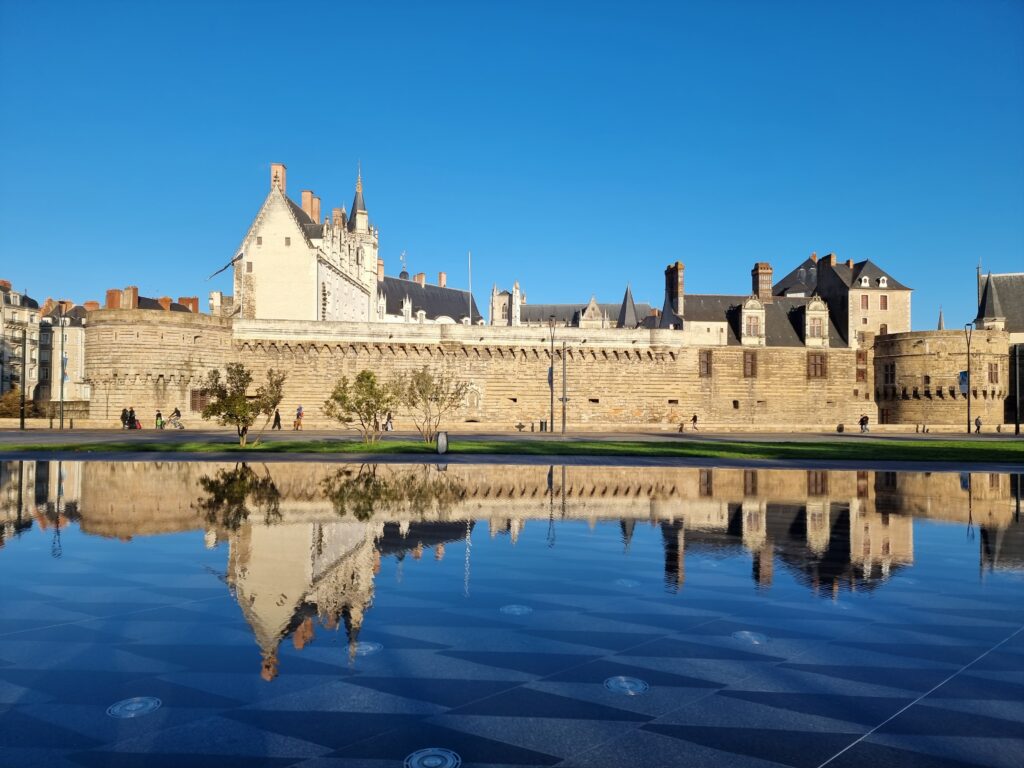 nantes france miroir d'eau