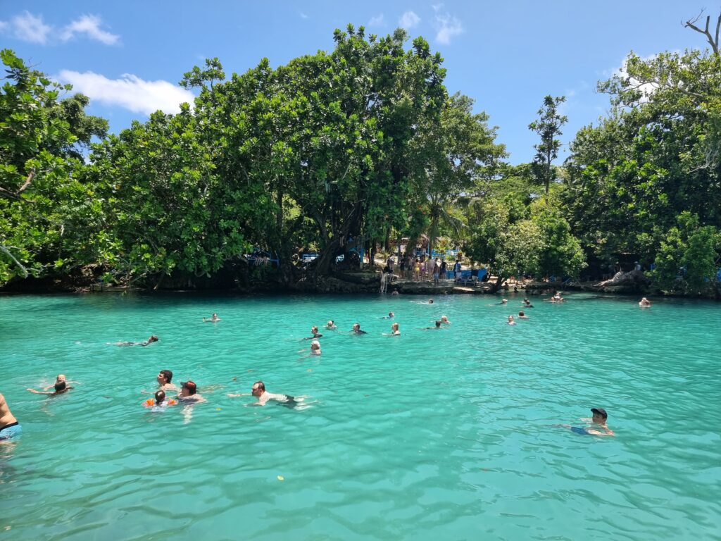 blue lagoon vanuatu