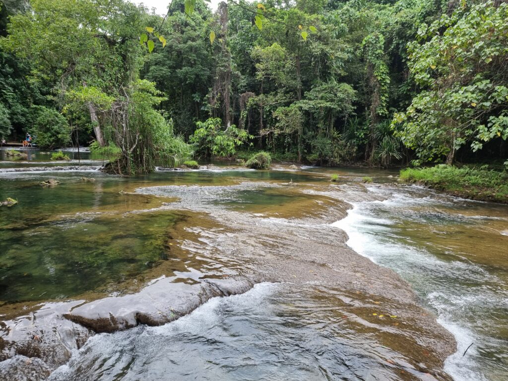 waterfall efate vanuatu