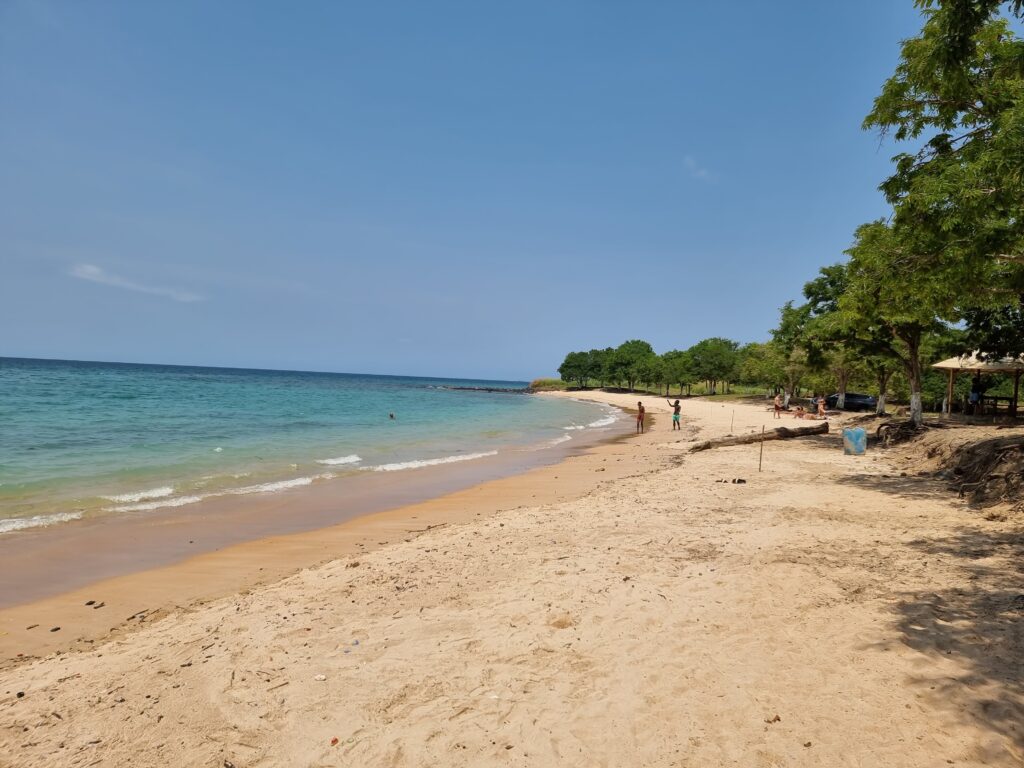 Praia dos Tamarindos