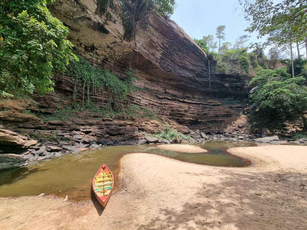 boti falls dry season