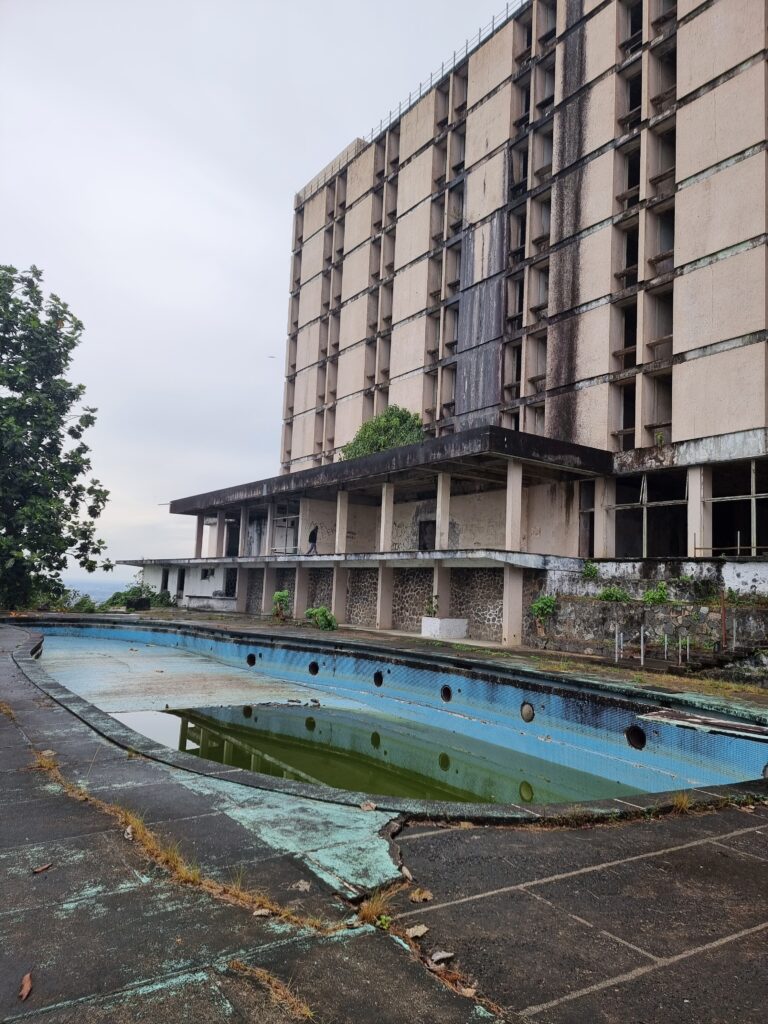 ducor hotel swimming pool