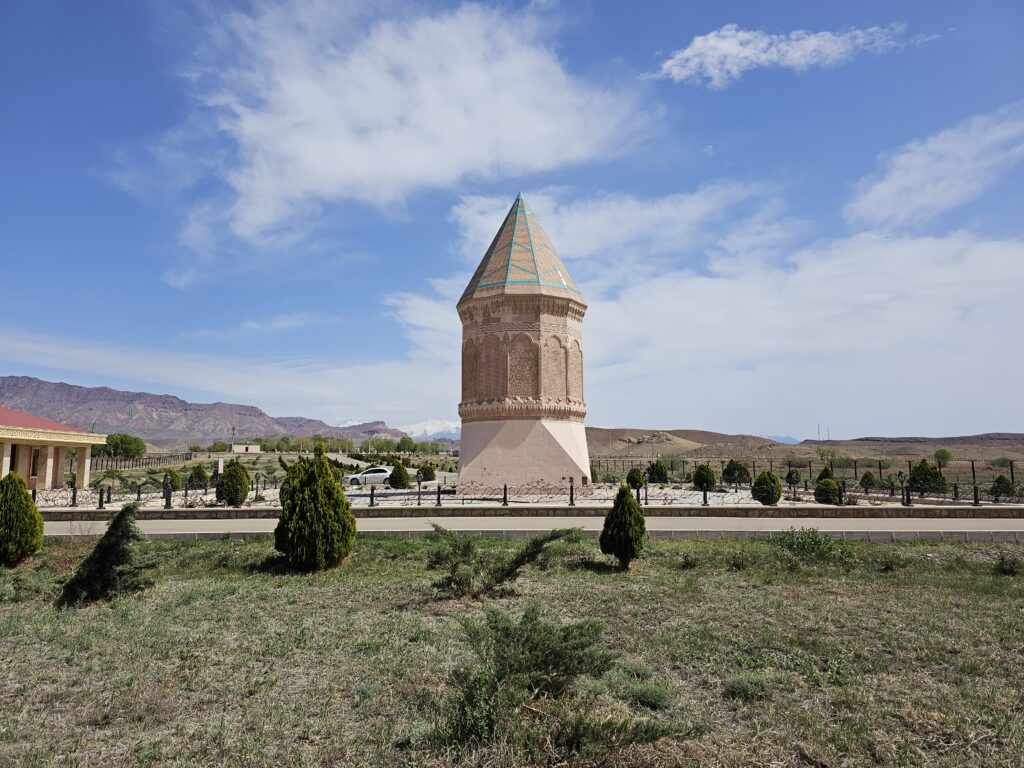 gulustan mausoleum nakhchivan