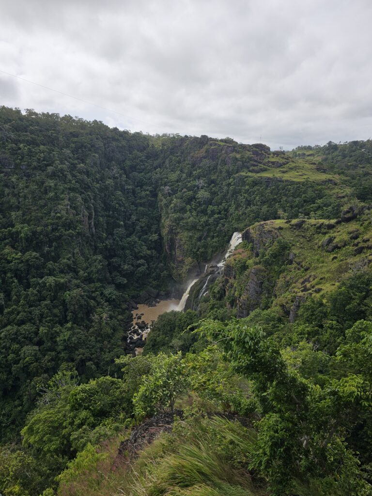 rouna waterfall varirata national park