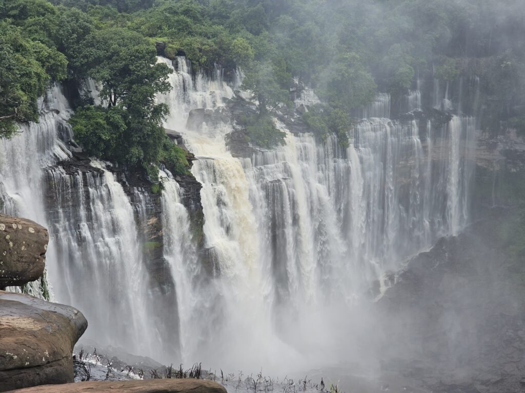 angola kalandula falls