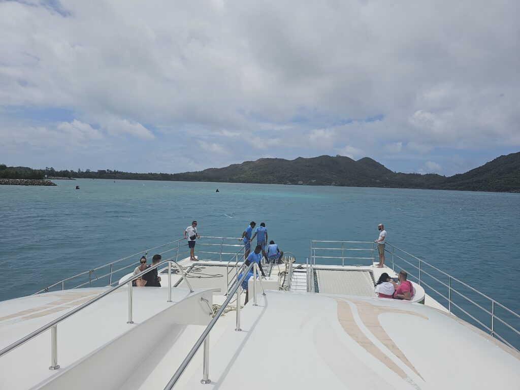 catamaran seychelles praslin