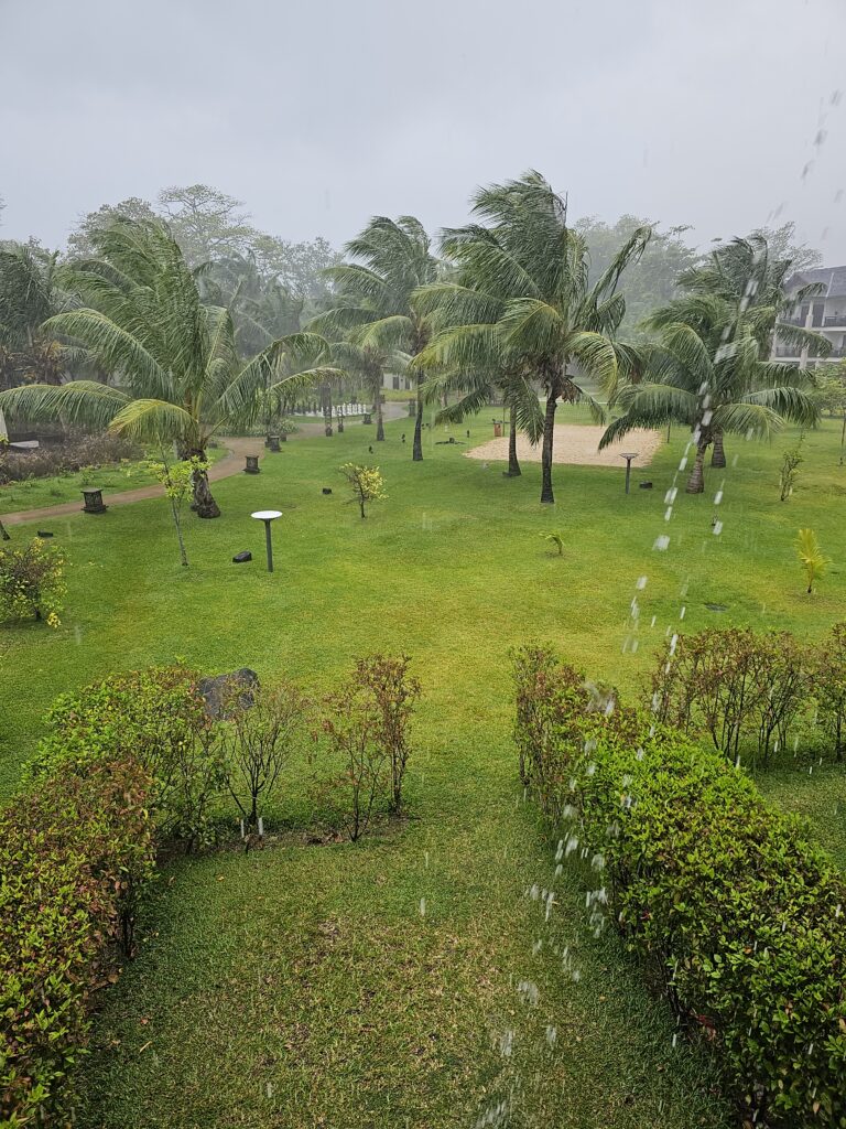 seychelles rain in dry season
