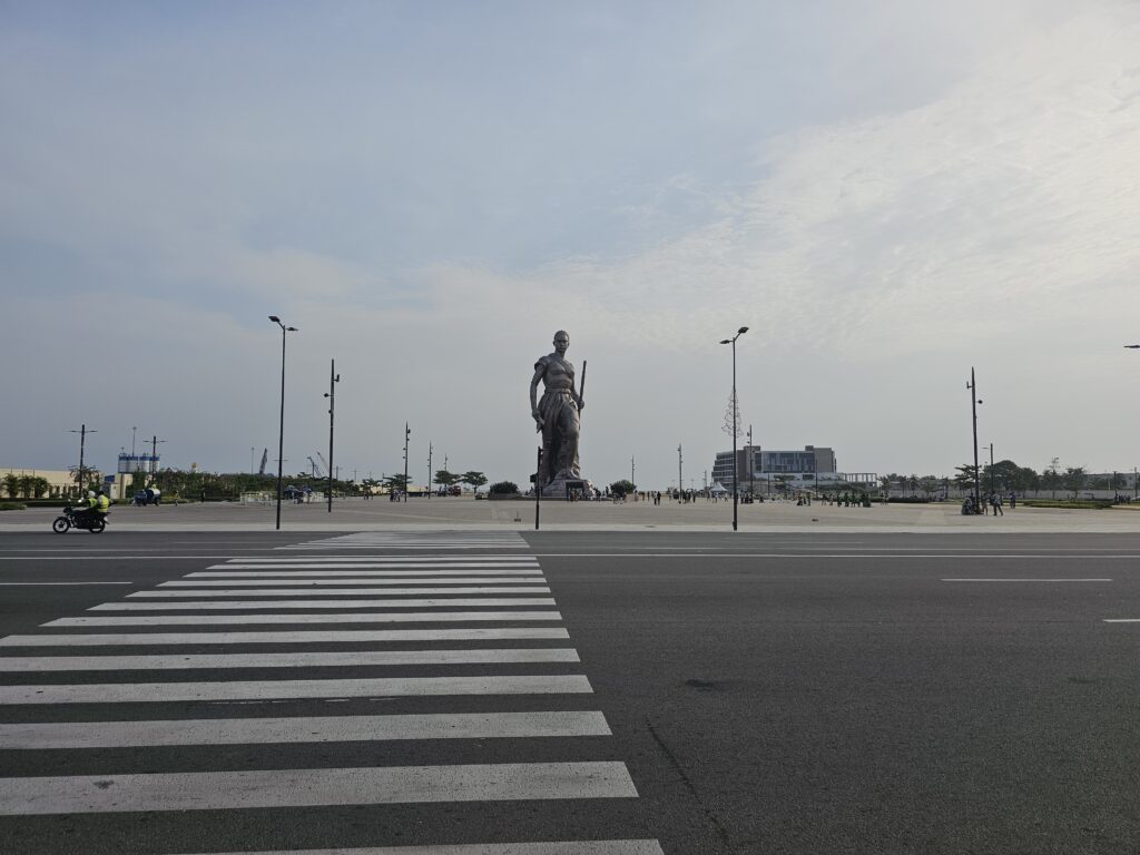 cotonou place de l'amazone