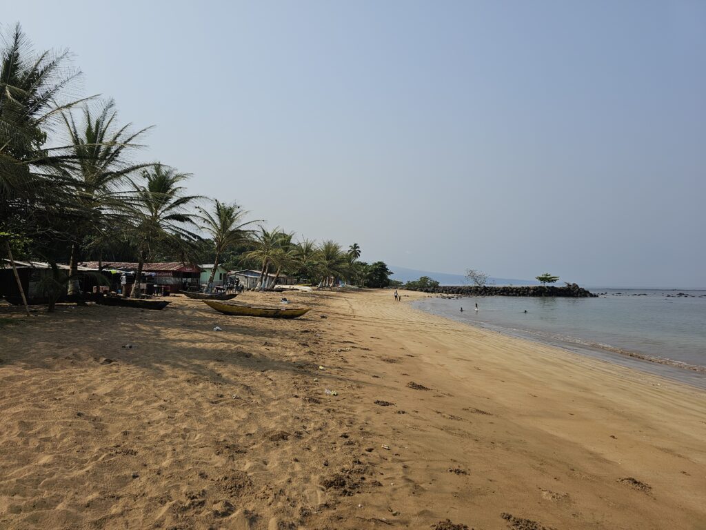 equatorial guinea arena playa blanca