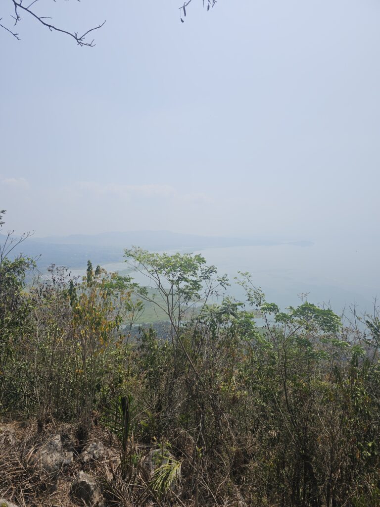 lake yojoa overlook hike