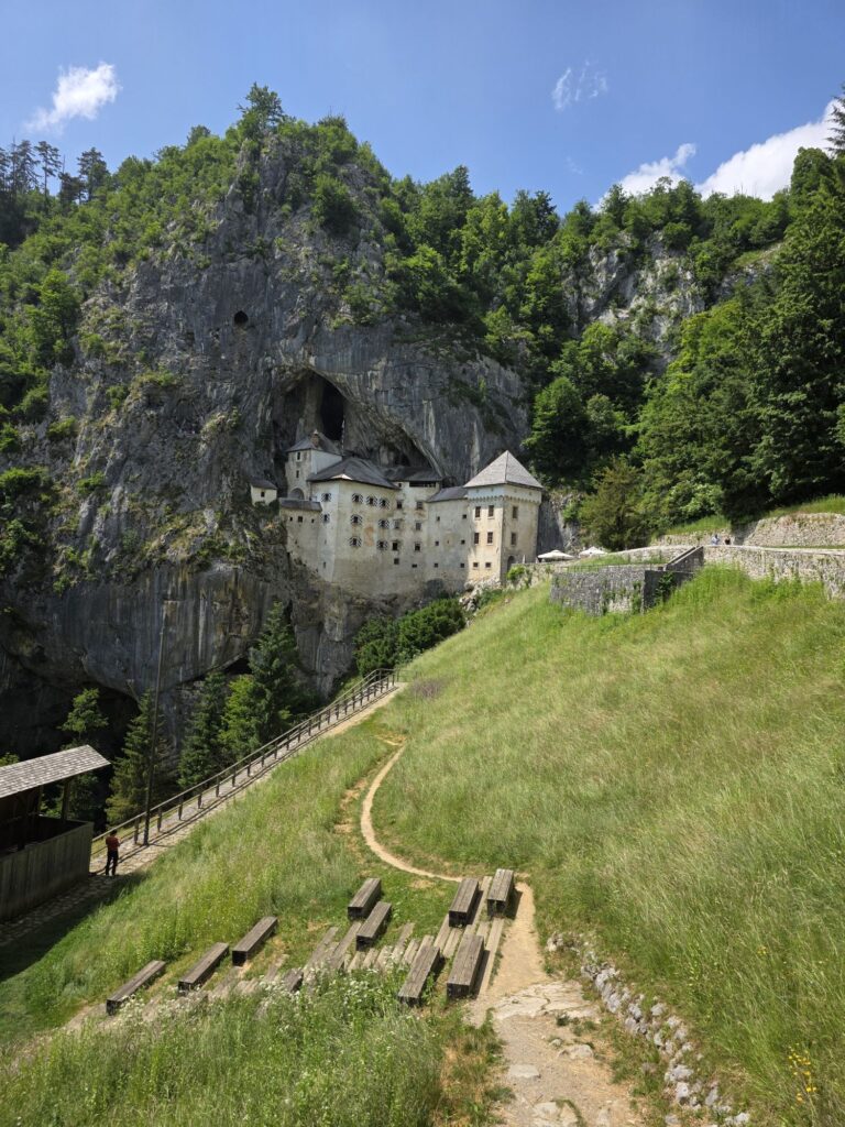 predjama castle slovenia