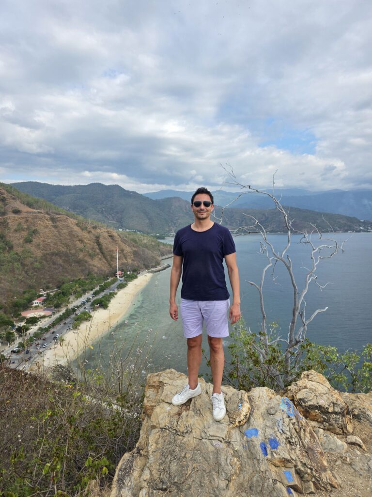 cristo rei beach timor-leste