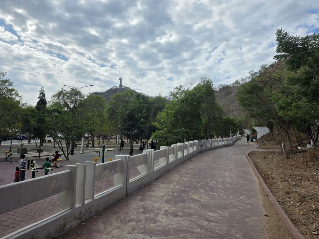 cristo rei hike dili