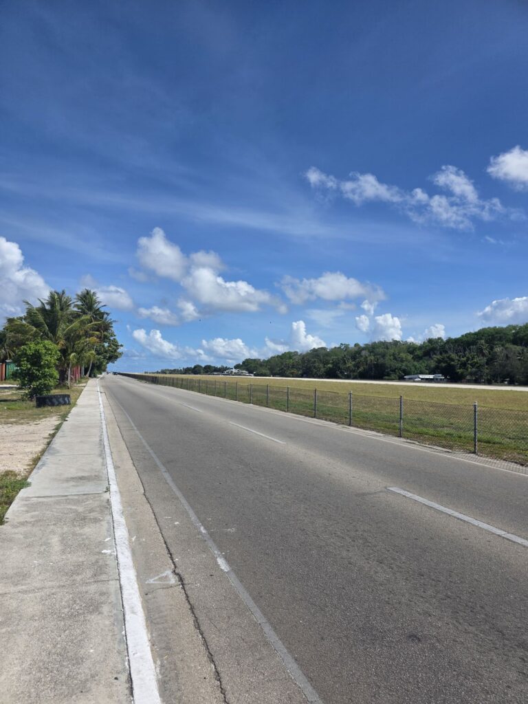 runway yaren nauru airlines