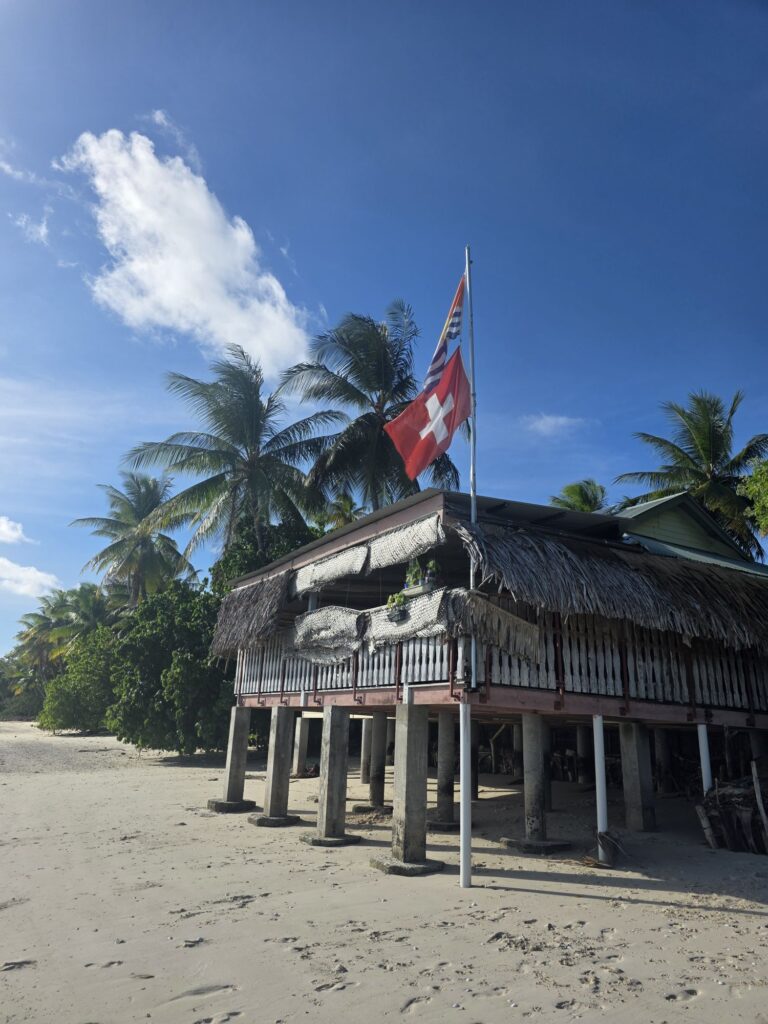 kiriswiss homestay abaiang