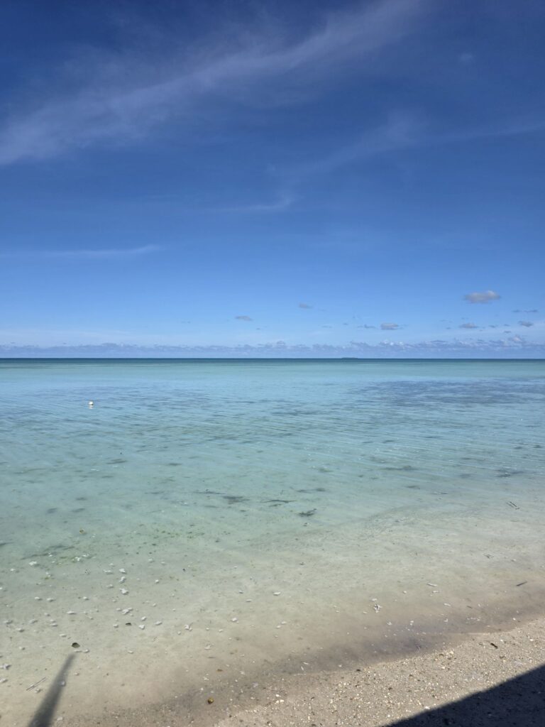 kiriswiss homestay abaiang