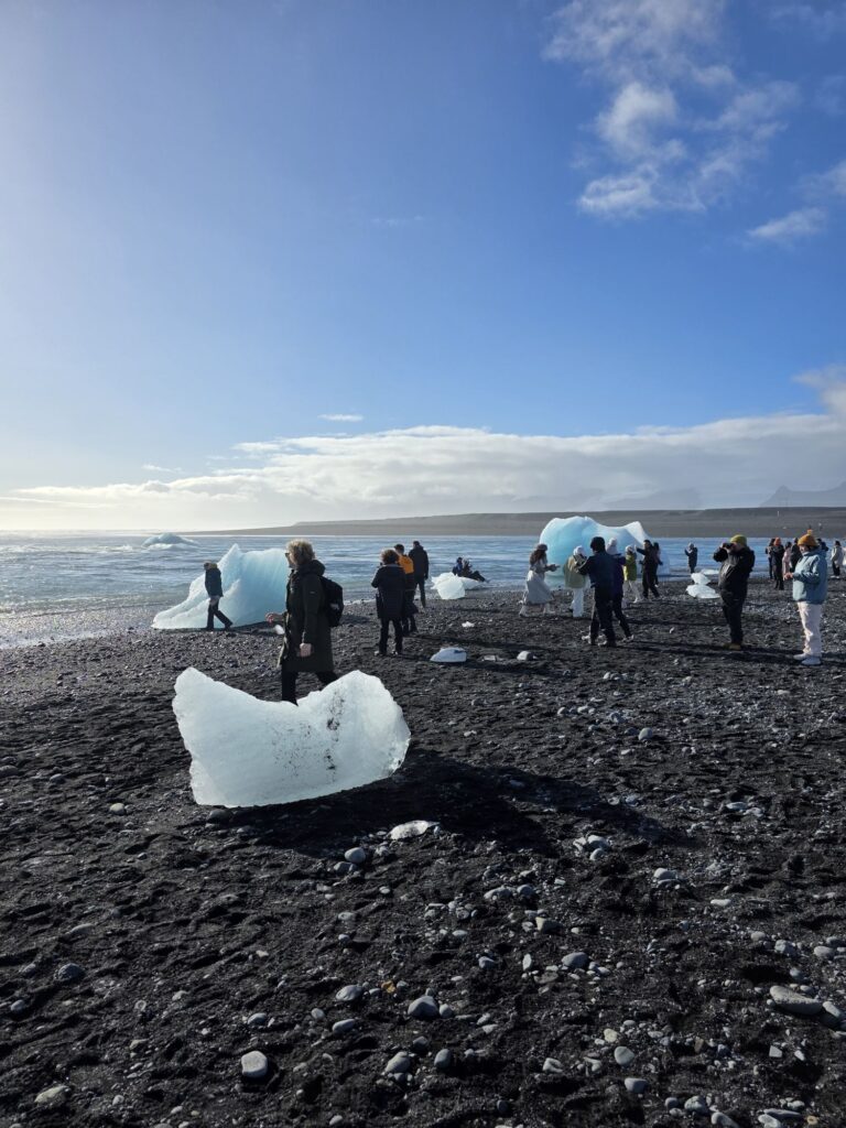 iceland touristy