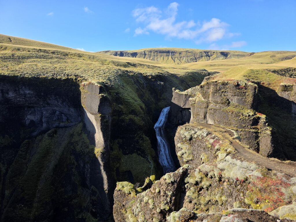 fjadrargljufur iceland