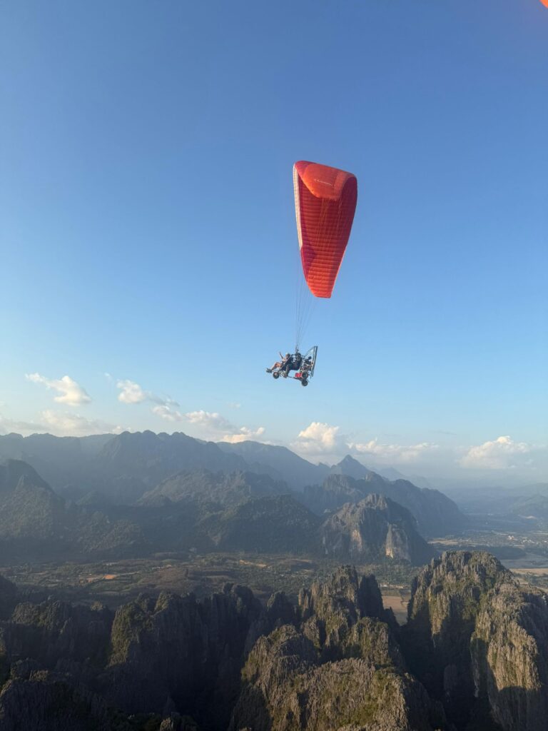 paramotor vang vieng